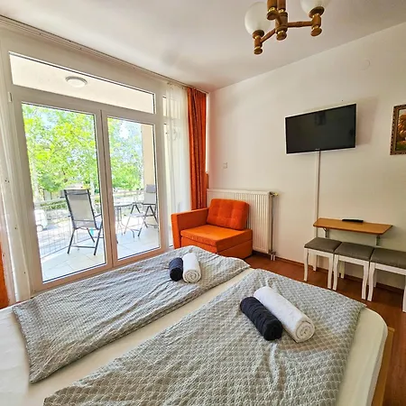 Weinberger Vendeghaz 3*