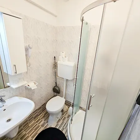 Weinberger Vendeghaz بيت ضيافة 3*